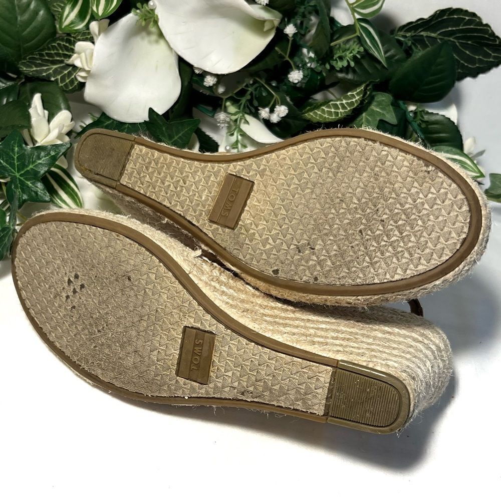 Toms Poppy Monica Wedge  (Size 7) - Picture 7 of 10